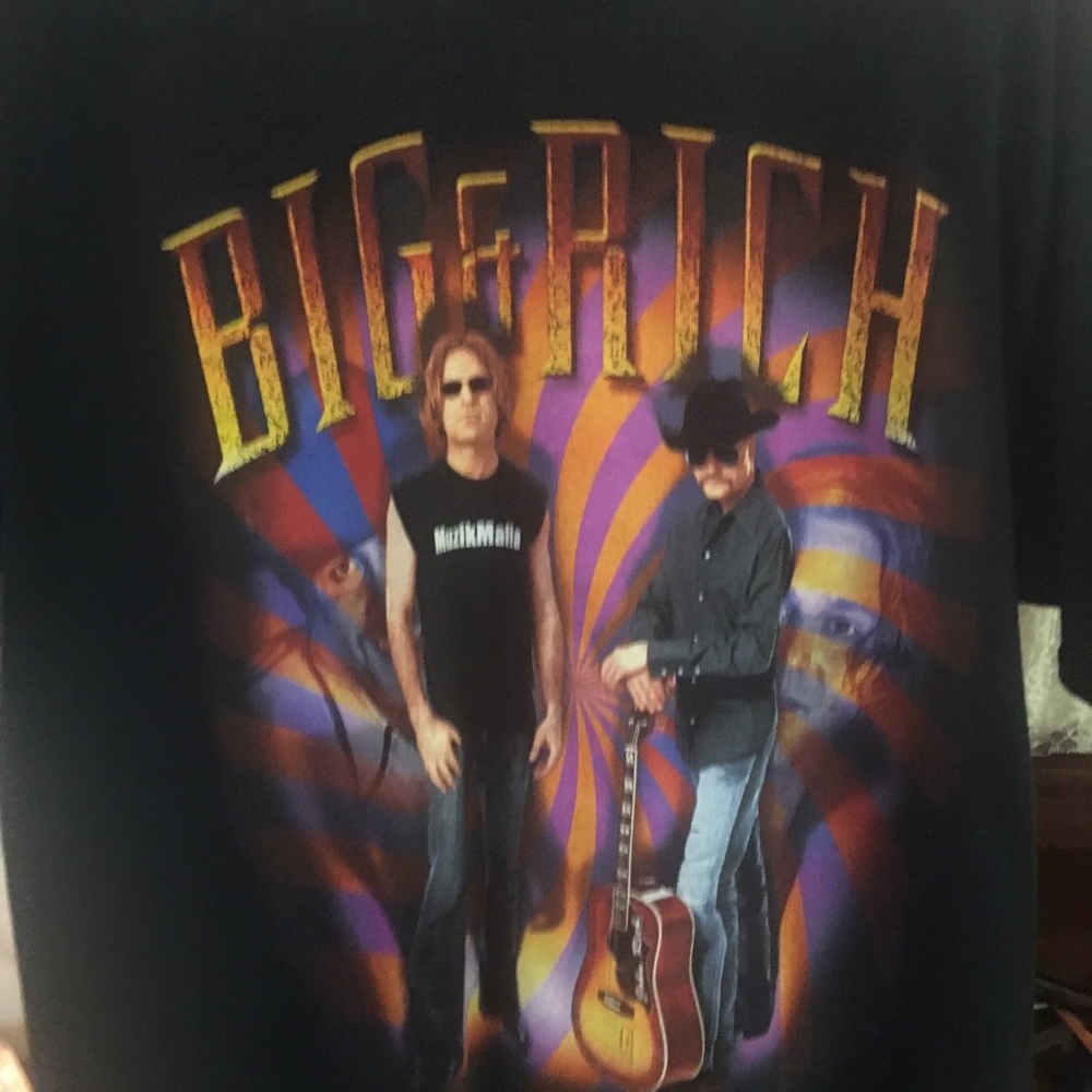 Concert Shirt - Picture 2 of 2